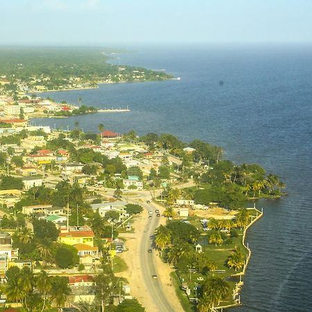 Hotel Maya Corozal Εξωτερικό φωτογραφία