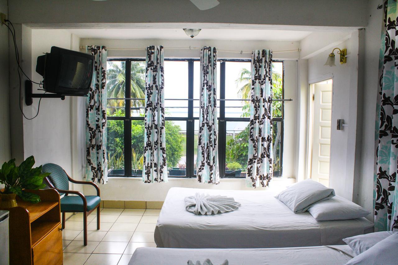 Hotel Maya Corozal Εξωτερικό φωτογραφία