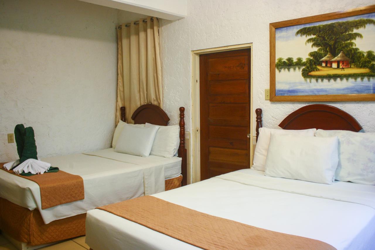 Hotel Maya Corozal Εξωτερικό φωτογραφία