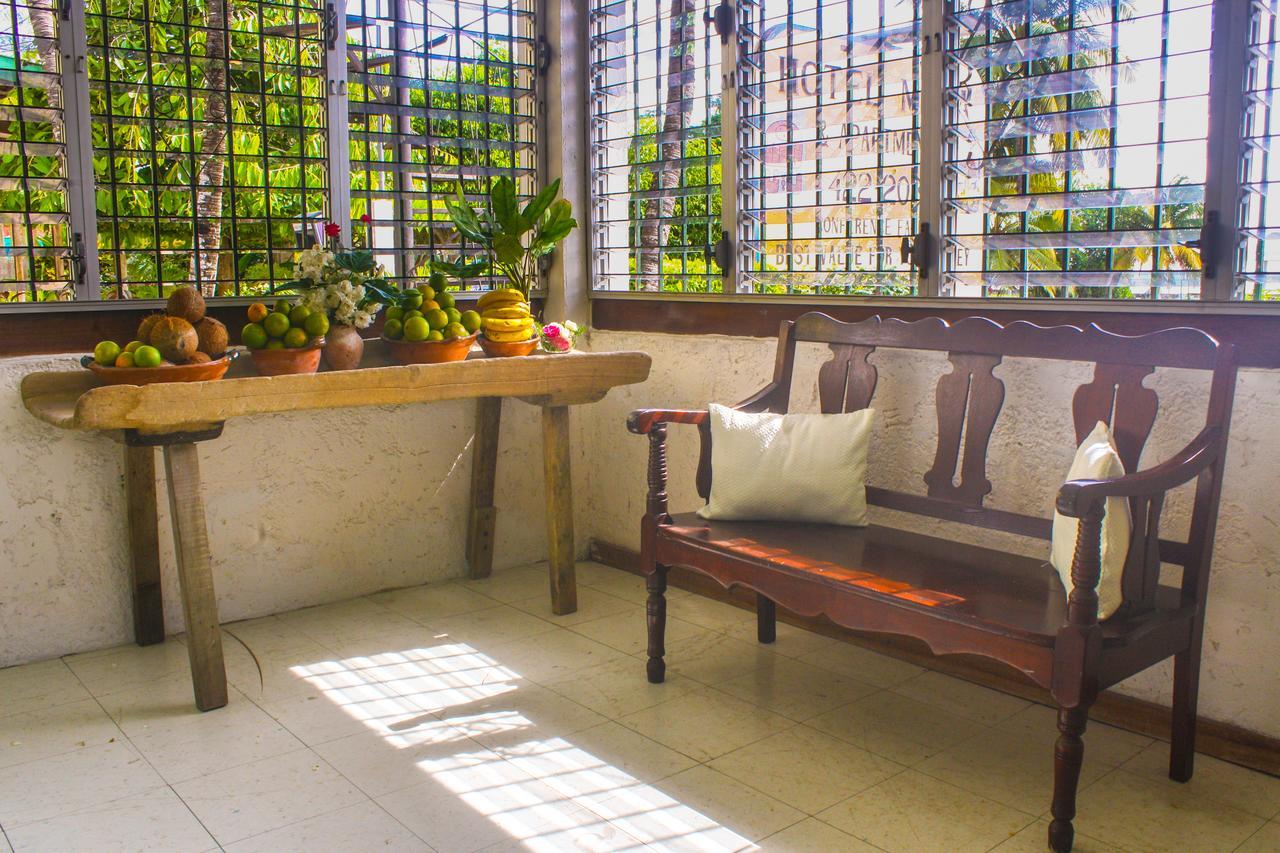 Hotel Maya Corozal Εξωτερικό φωτογραφία